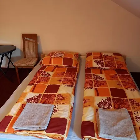 Roza Nocleg ze śniadaniem