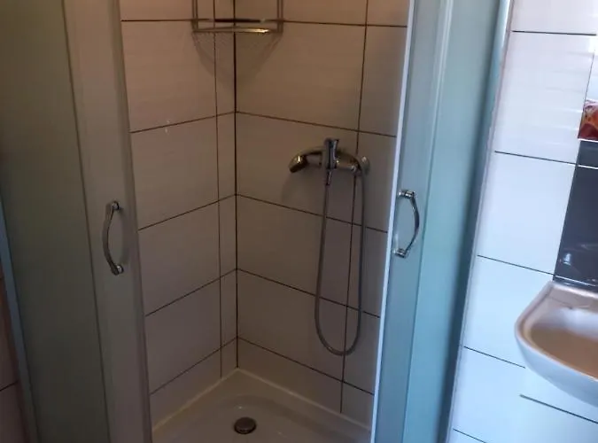 Bed & Breakfast Roza 3*